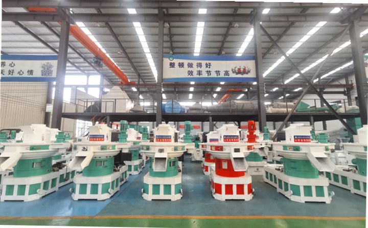 木屑制粒機.jpg 木屑制粒機.jpg