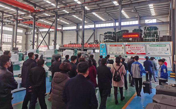 歡迎百?gòu)?qiáng)企業(yè)來(lái)山東金格瑞參觀指導(dǎo).jpg 歡迎百?gòu)?qiáng)企業(yè)來(lái)山東金格瑞參觀指導(dǎo).jpg