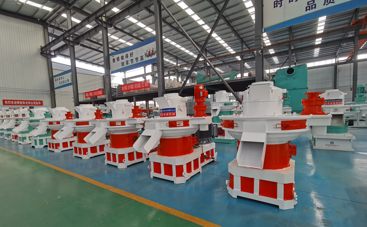 木屑造粒機.jpg 木屑造粒機.jpg