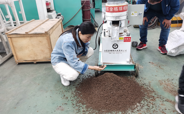 再次看顆粒質(zhì)量和顆粒機(jī)配置.jpg 再次看顆粒質(zhì)量和顆粒機(jī)配置.jpg