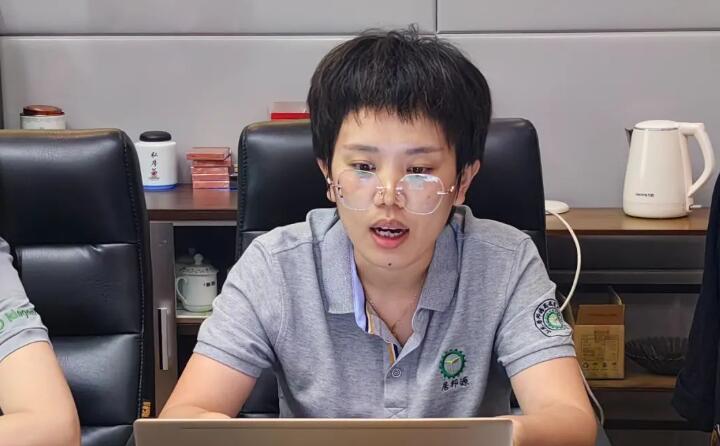 辦公室主任李昌鳳與我們一起回顧了2023年工作,對公司1-9月份的銷售數(shù)據(jù)及銷售情況做了全面性的復盤與總結。.jpg 辦公室主任李昌鳳與我們一起回顧了2023年工作,對公司1-9月份的銷售數(shù)據(jù)及銷售情況做了全面性的復盤與總結。.jpg