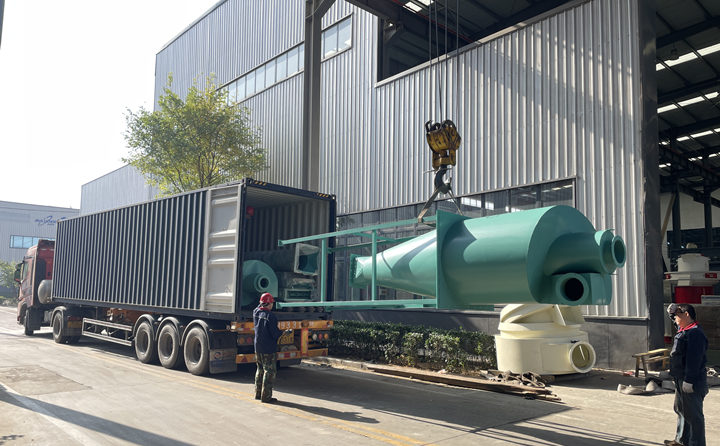 年產5000噸的木屑顆粒機生產線被發往巴基斯坦.jpg 年產5000噸的木屑顆粒機生產線被發往巴基斯坦.jpg